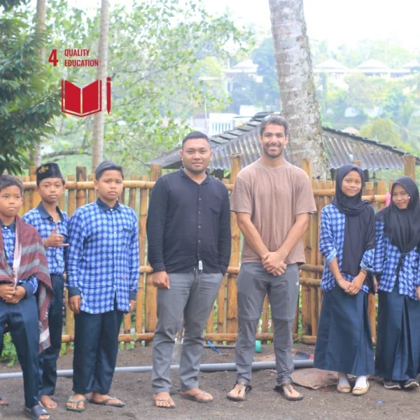 English Teaching in the Forest of Aik Berik Tourism Village